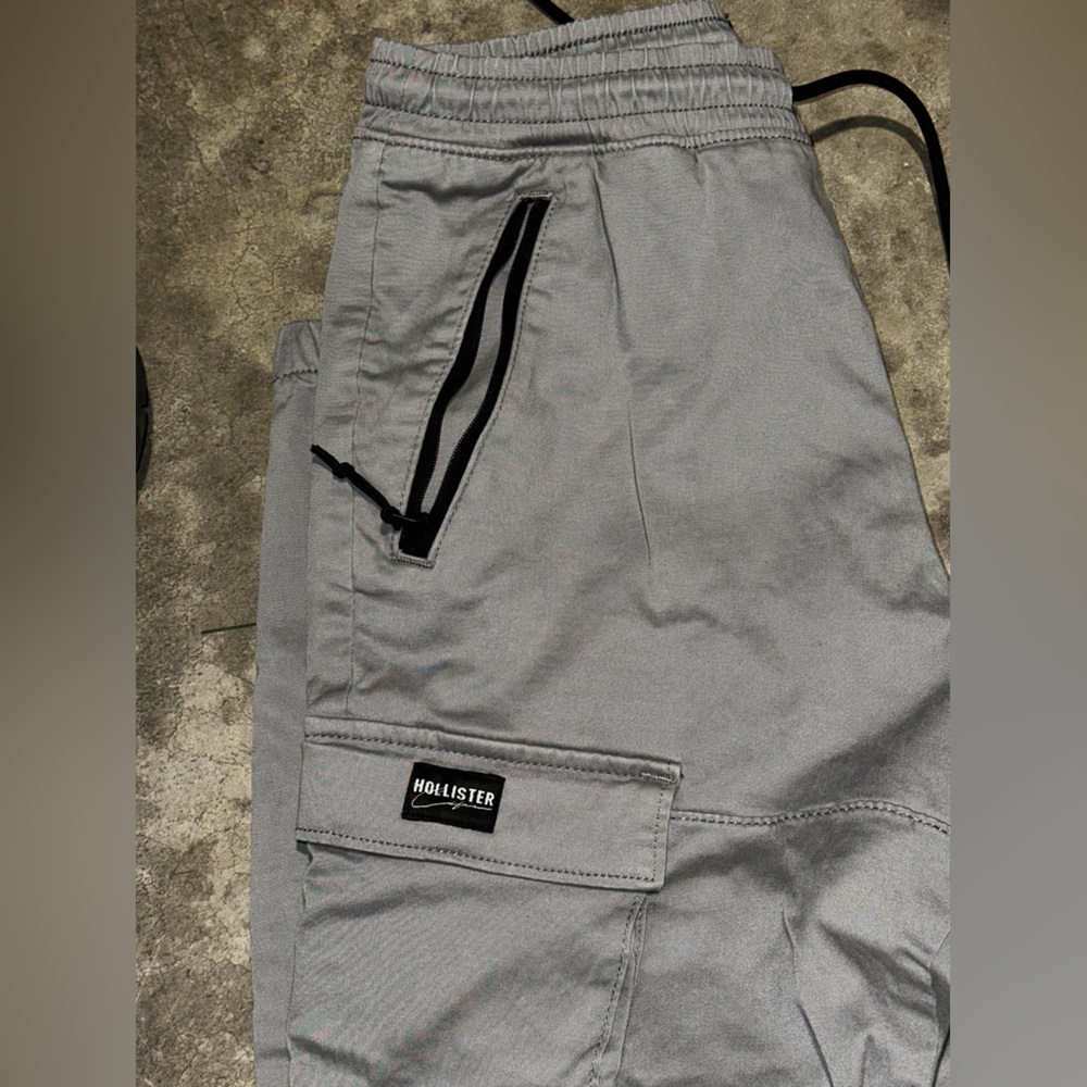 Hollister joggers